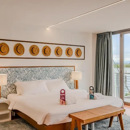 Hotiday Marina Hotel