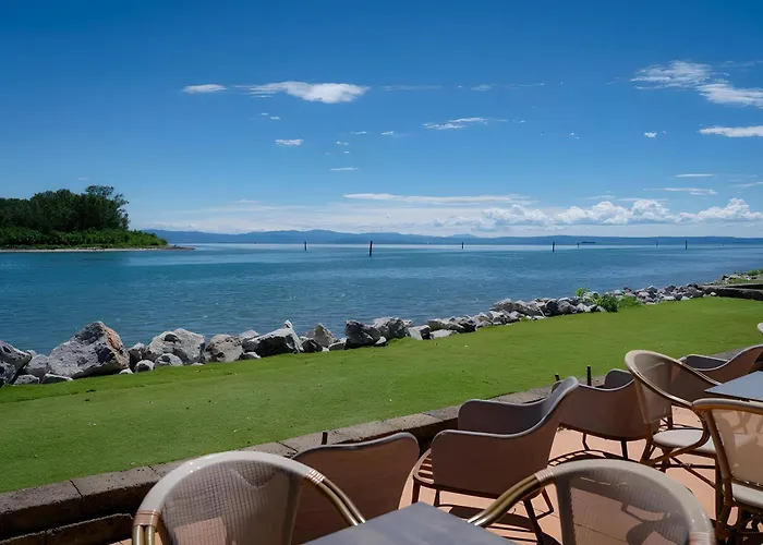 Отель Hotiday Marina Градо