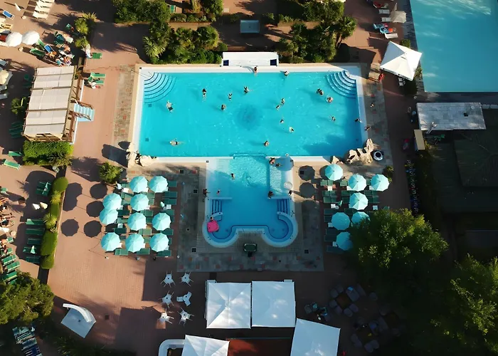 Hotiday Marina Отель