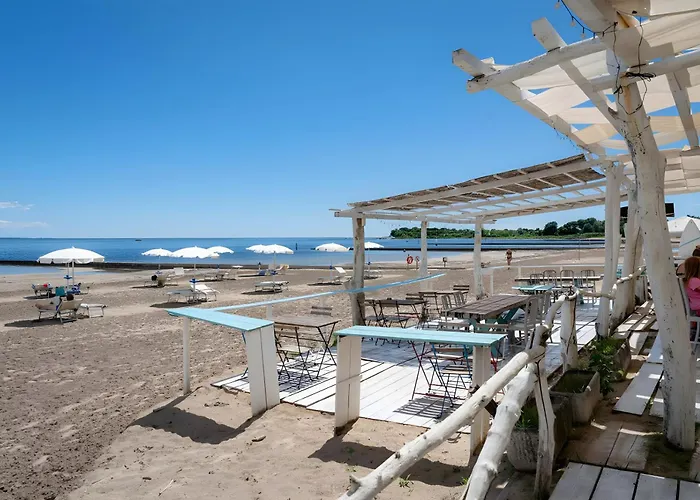 Отель Hotiday Marina 4*