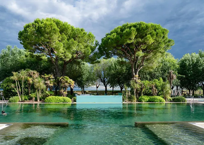 Отель Hotiday Marina